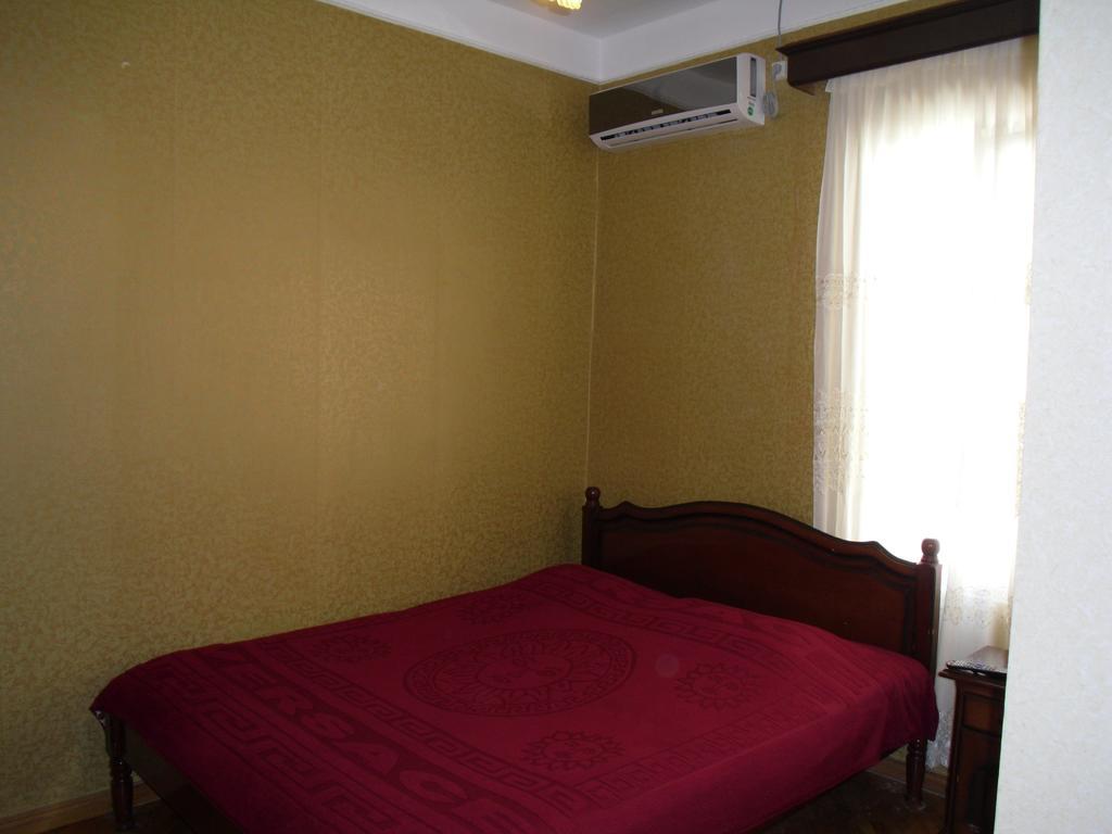 Suliko Guest House Batumi Exteriör bild