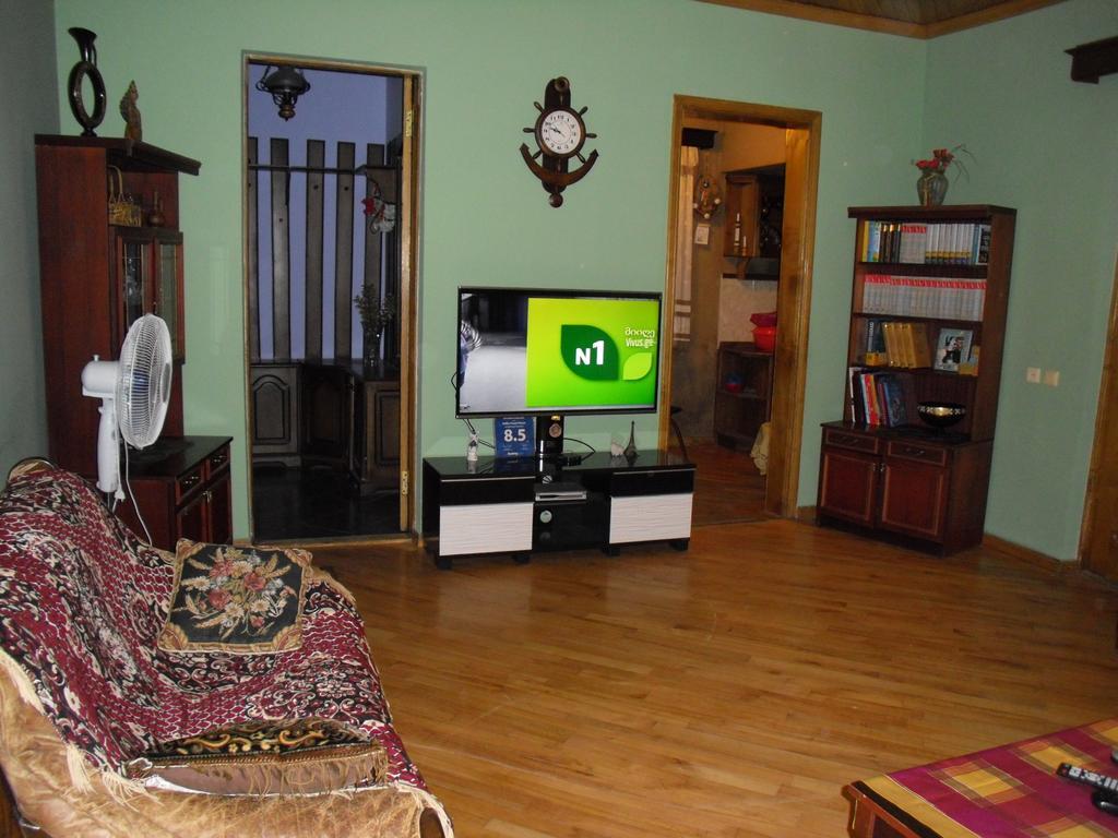 Suliko Guest House Batumi Exteriör bild