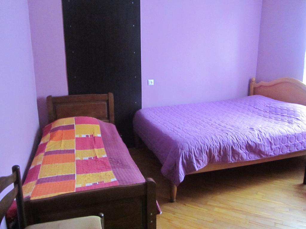 Suliko Guest House Batumi Rum bild