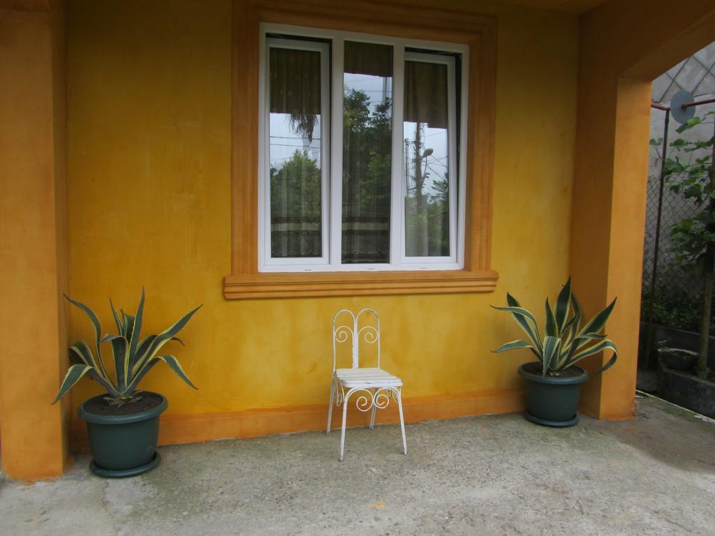 Suliko Guest House Batumi Rum bild