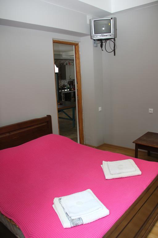 Suliko Guest House Batumi Exteriör bild