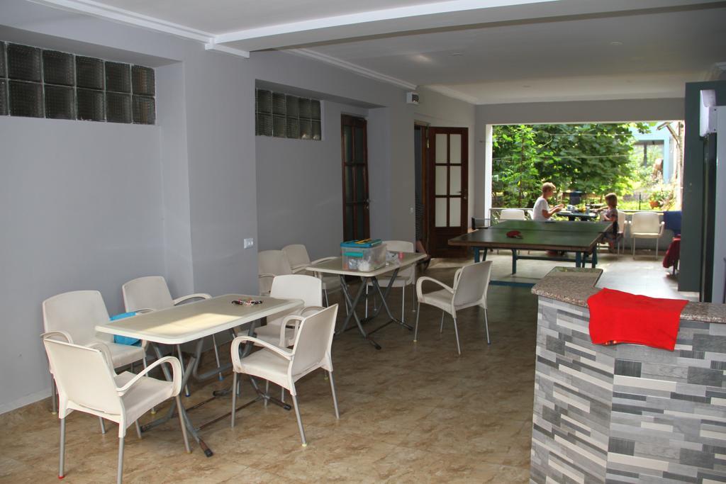 Suliko Guest House Batumi Exteriör bild