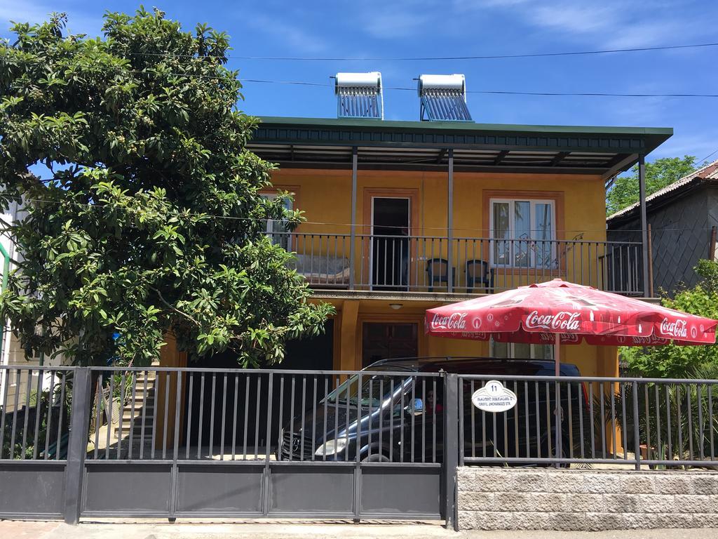 Suliko Guest House Batumi Exteriör bild